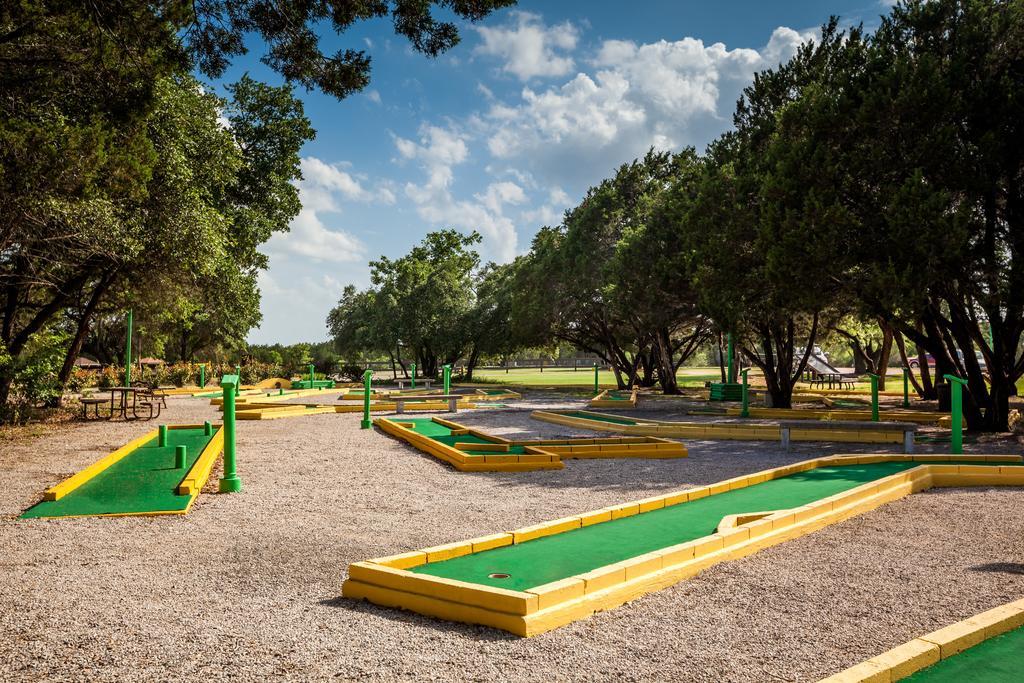 Lake Whitney Camping Resort Ramp Cabin 4 Екстериор снимка